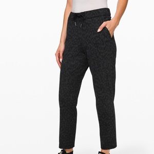 Lululemon On The Fly Pant Jogger (7/8)